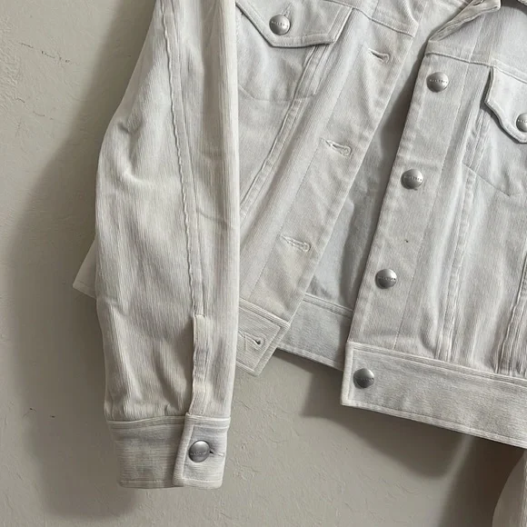 Jacket - Picture 4 of 4